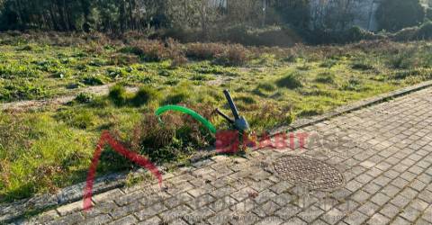 Lotes em São Mamede para venda  1400m2