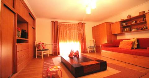 Duas habitações uni familiares com áreas fantásticas Beça, Boticas