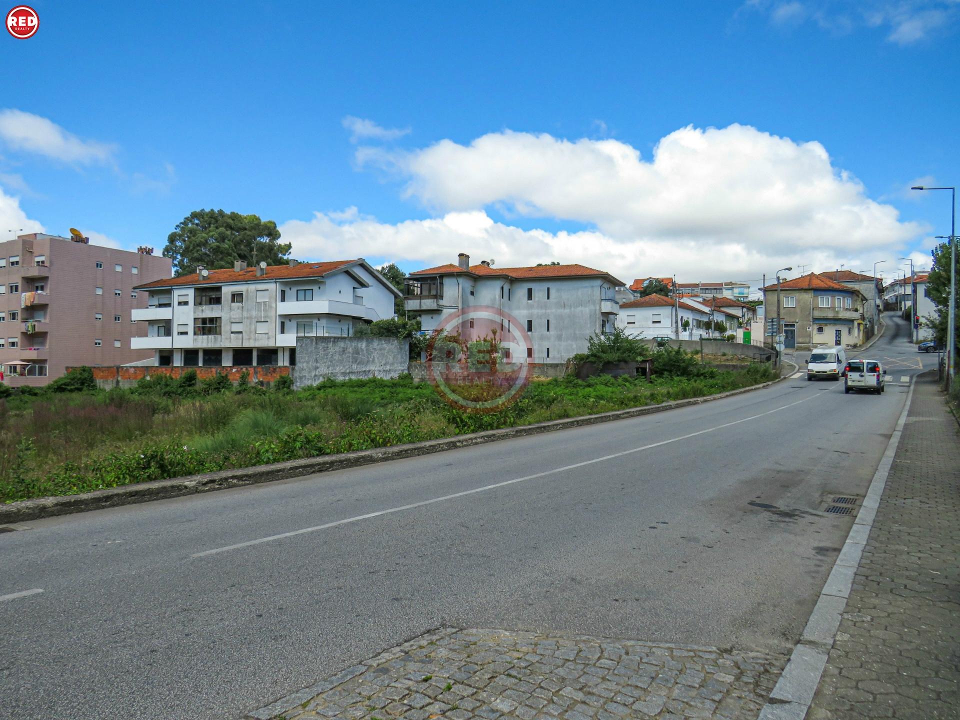 Terreno c/ 3.800m2 em Gervide