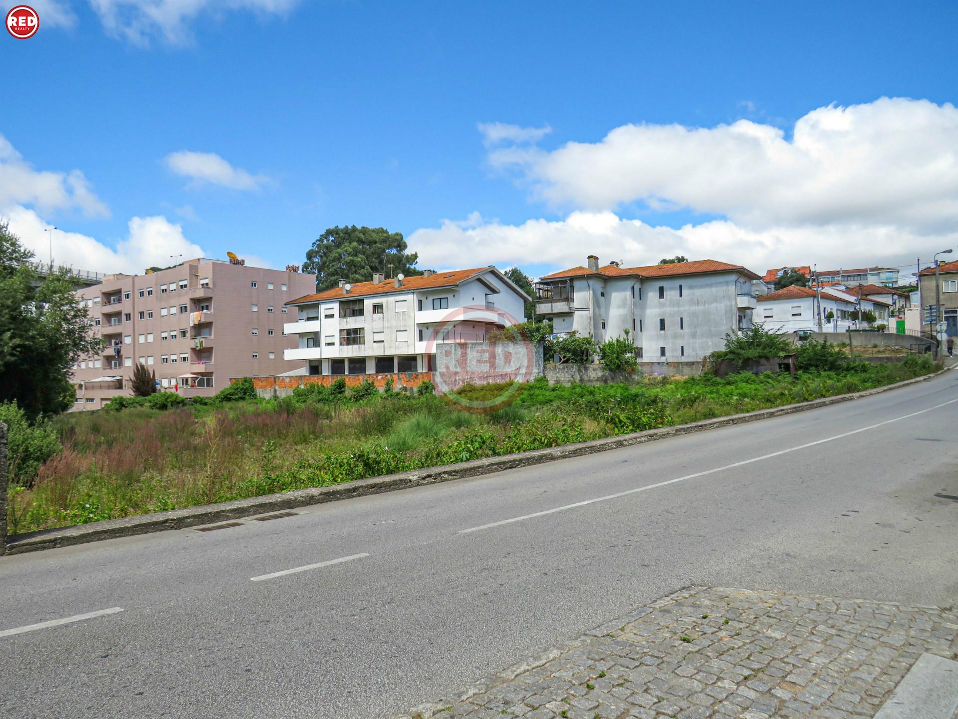 Terreno c/ 3.800m2 em Gervide