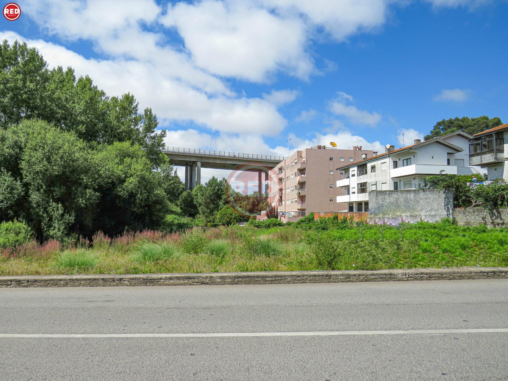 Terreno c/ 3.800m2 em Gervide