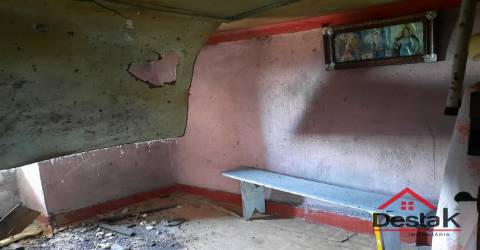 Moradia V2 em pedra para recuperar a menos de 10 km da serra do Caramulo.