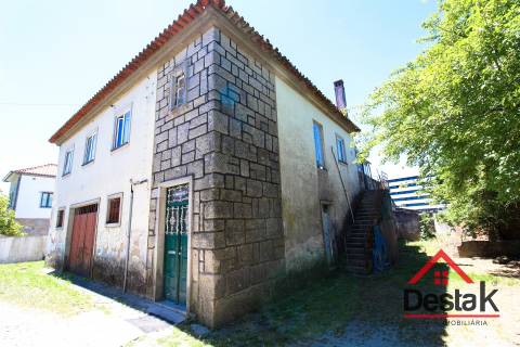 Moradia isolada no centro de viseu