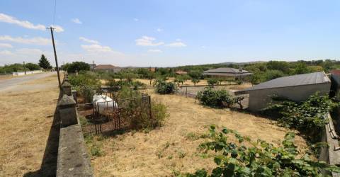 Moradia Isolada T4 Venda em Parada e Faílde,Bragança