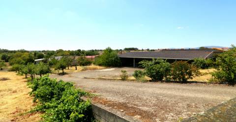 Moradia Isolada T4 Venda em Parada e Faílde,Bragança