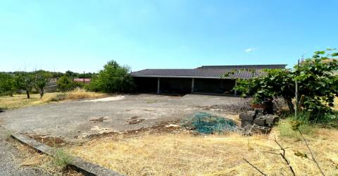 Moradia Isolada T4 Venda em Parada e Faílde,Bragança