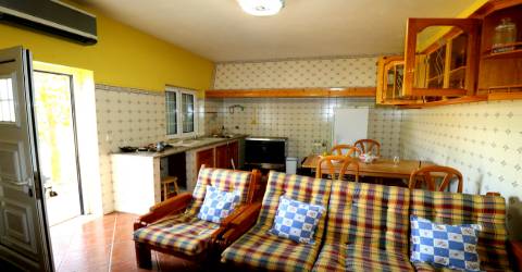 Moradia Isolada T4 Venda em Parada e Faílde,Bragança