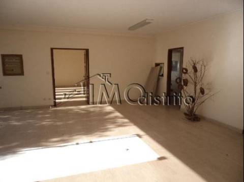 Armazém  Arrendamento em Sé e São Lourenço,Portalegre