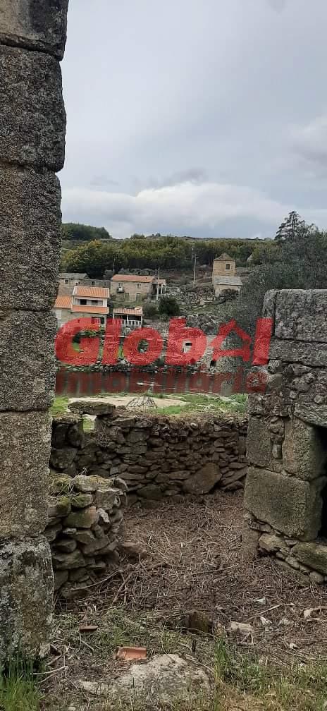 Moradia para Restaurar T2 Venda em Vila Franca da Serra,Gouveia