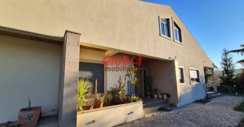Moradia Isolada T5 Venda em Couto de Baixo e Couto de Cima,Viseu