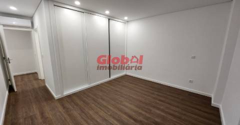 Apartamento T3 Venda em Viseu,Viseu