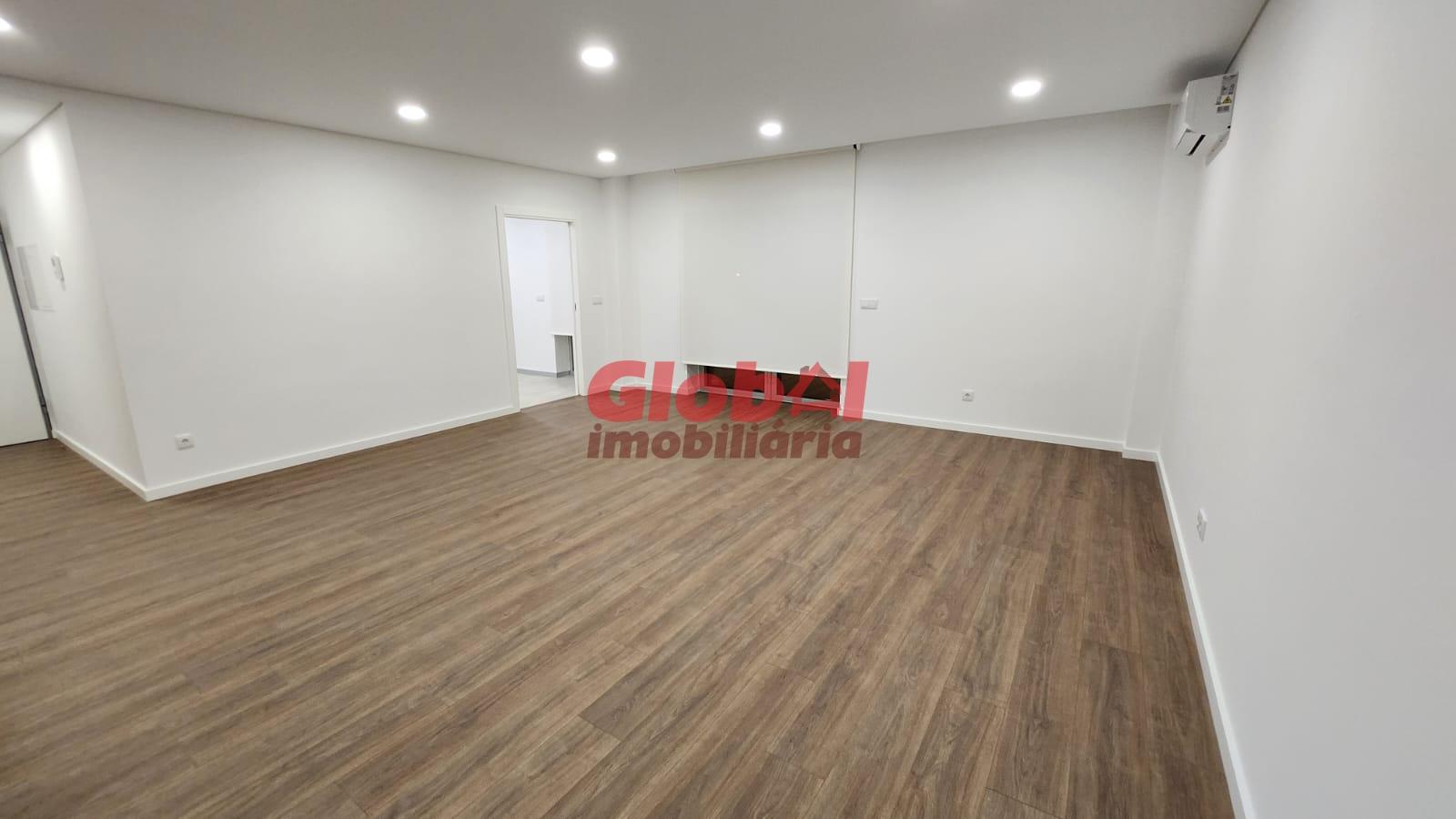 Apartamento T3 Venda em Viseu,Viseu