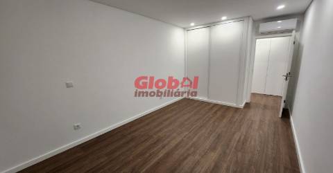 Apartamento T3 Venda em Viseu,Viseu