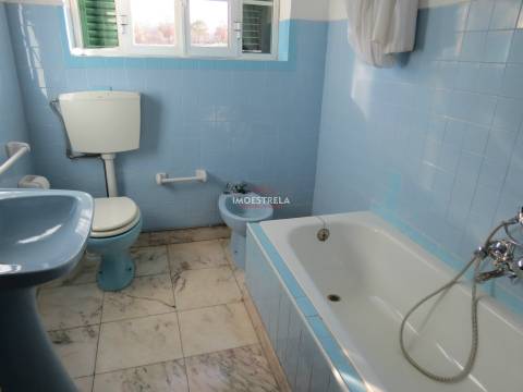 Quinta T8 Venda em Moimenta da Serra e Vinhó,Gouveia