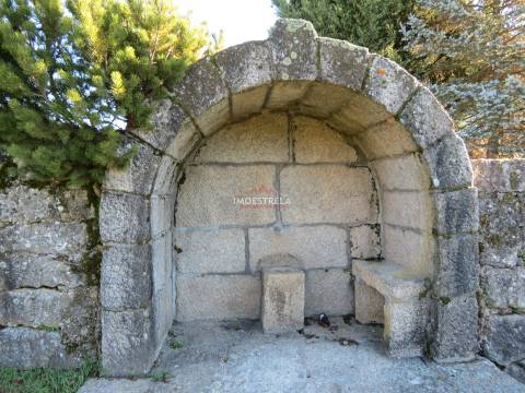 Quinta T8 Venda em Moimenta da Serra e Vinhó,Gouveia