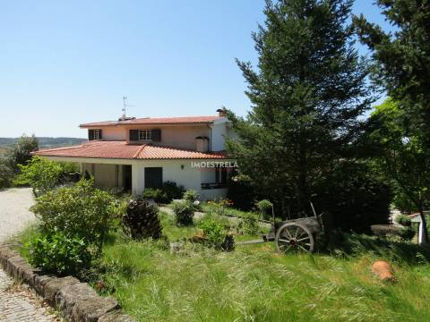 Moradia Isolada T6 Venda em Seia, São Romão e Lapa dos Dinheiros,Seia