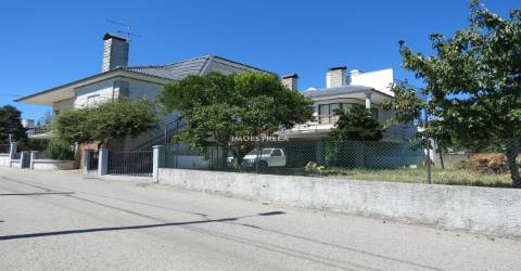 Moradia Isolada T5 Venda em Santa Comba,Seia