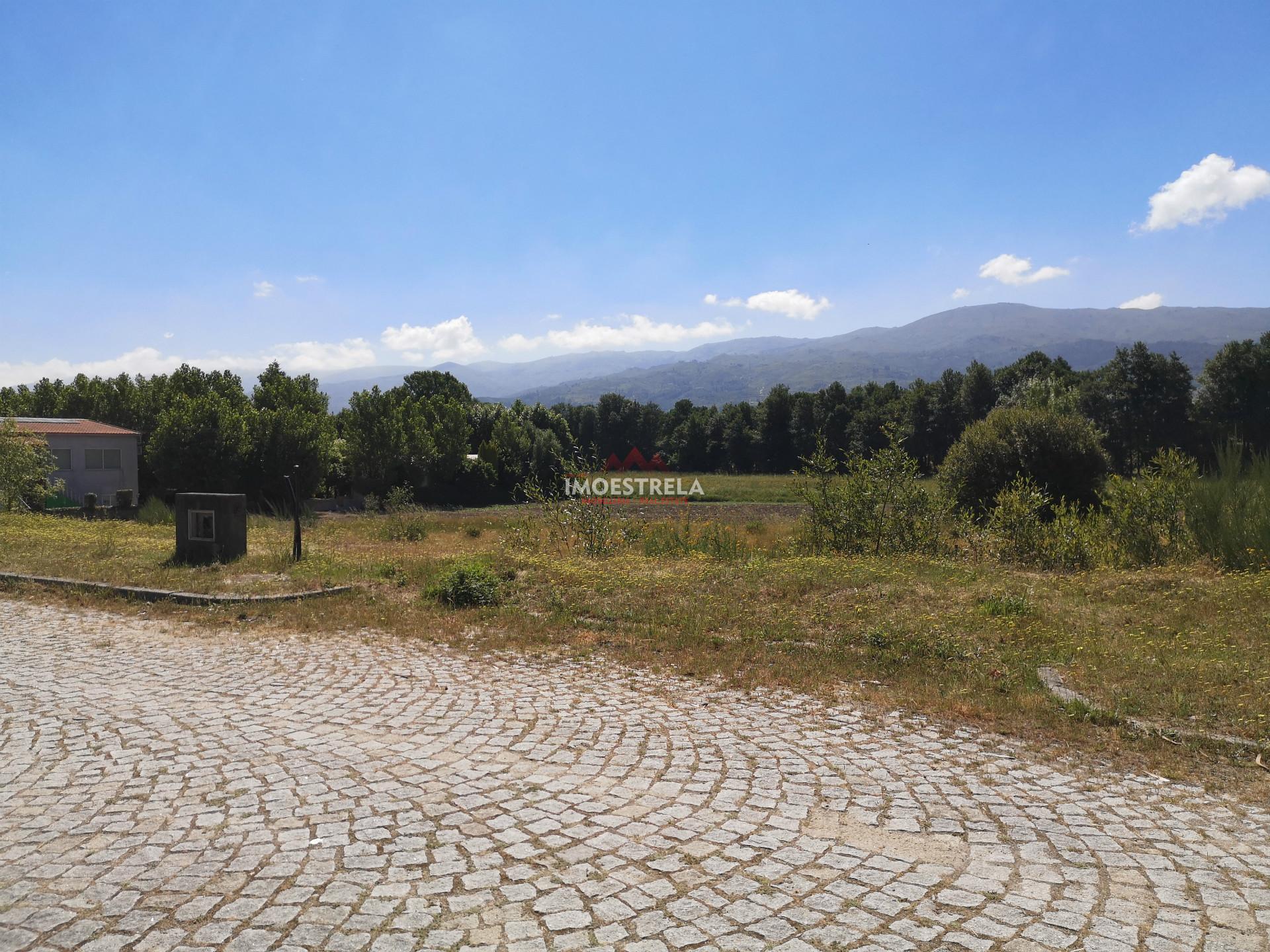 Lote de Terreno  Venda em Pinhanços,Seia