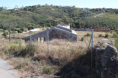 Quinta 2ha Oliveira do Hospital