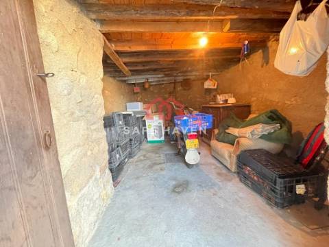 Moradia para Restaurar T1 Venda em Abrunhosa-a-Velha,Mangualde