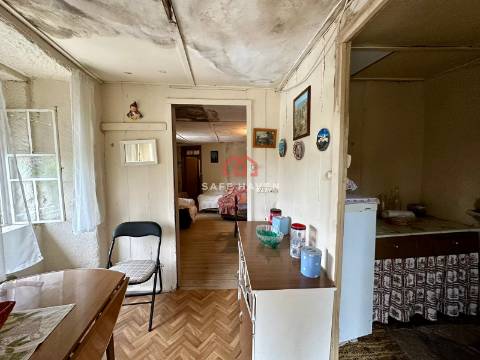 Moradia para Restaurar T1 Venda em Abrunhosa-a-Velha,Mangualde