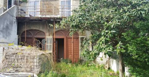 Palacete para restaurar no Samouco