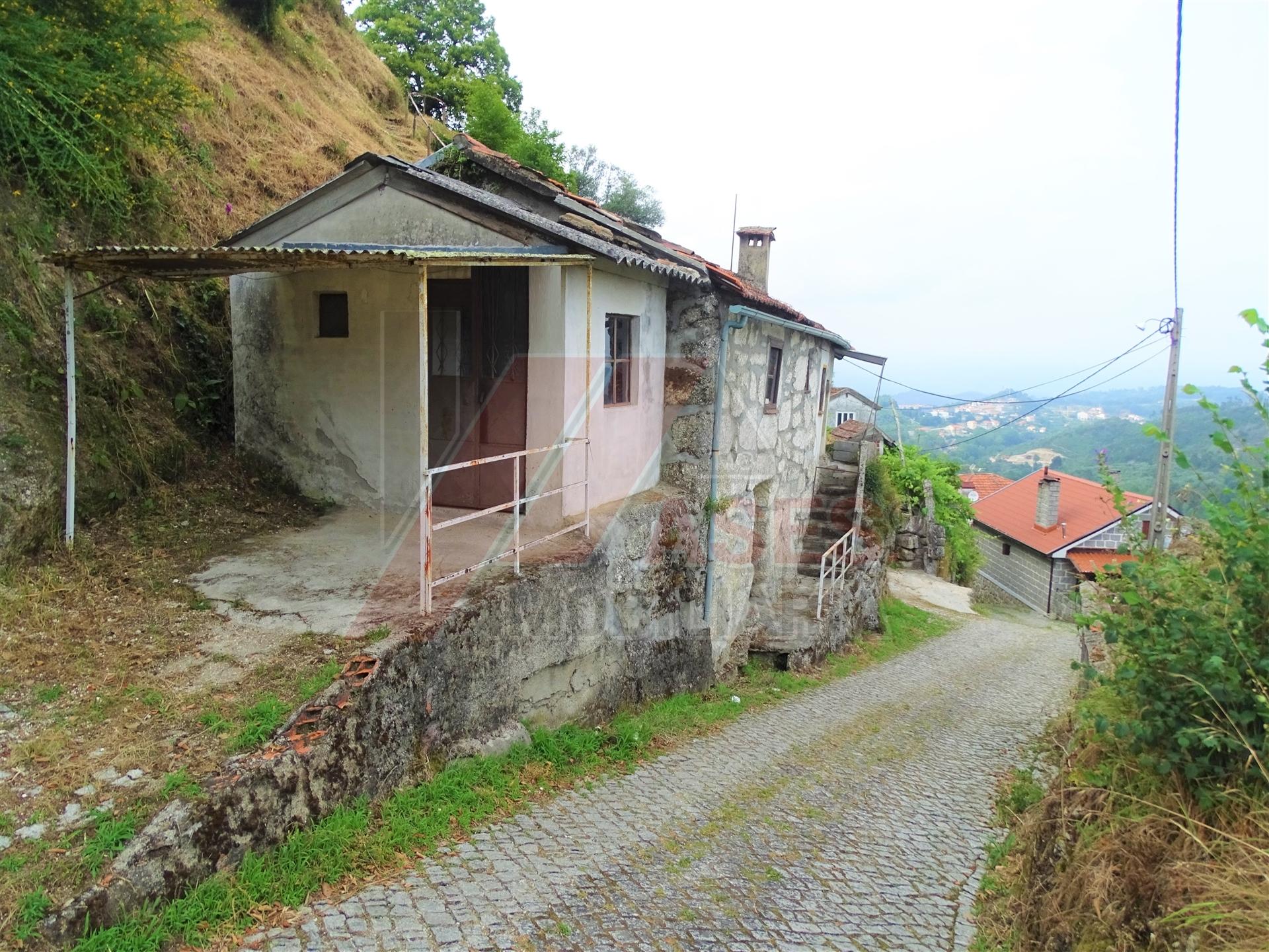 MORADIA EM RIBAS COM FANTÁSTICAS VISTAS!