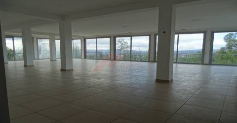 Prédio T3 Venda em São Gens,Fafe