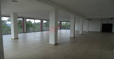 Prédio T3 Venda em São Gens,Fafe