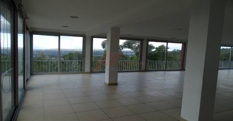 Prédio T3 Venda em São Gens,Fafe