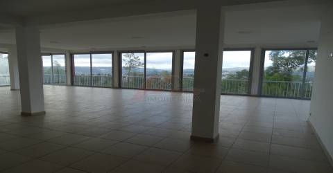 Prédio T3 Venda em São Gens,Fafe