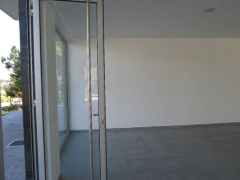 Loja  Arrendamento em Repeses e São Salvador,Viseu