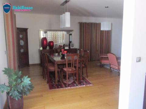 Moradia T4 Venda em Mundão,Viseu