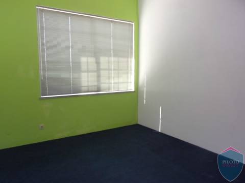 Escritório  Arrendamento em Campo,Viseu