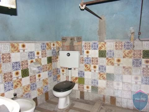 Moradia Rústica T3 Venda em Silgueiros,Viseu