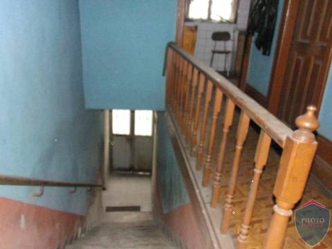 Moradia Rústica T3 Venda em Silgueiros,Viseu