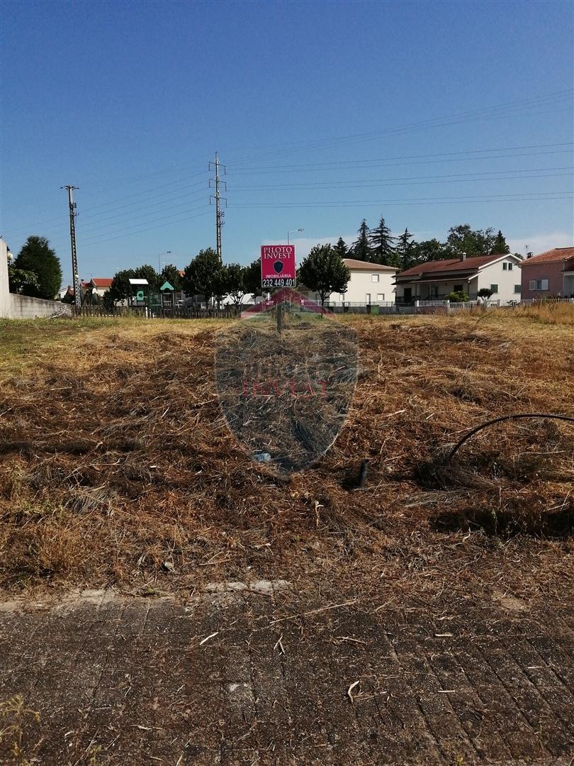 Lote de Terreno  Venda em Santar e Moreira,Nelas