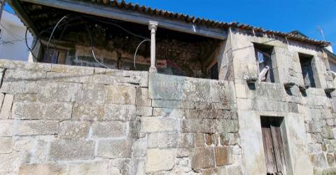 Moradia para Restaurar T4 Venda em Ribafeita,Viseu