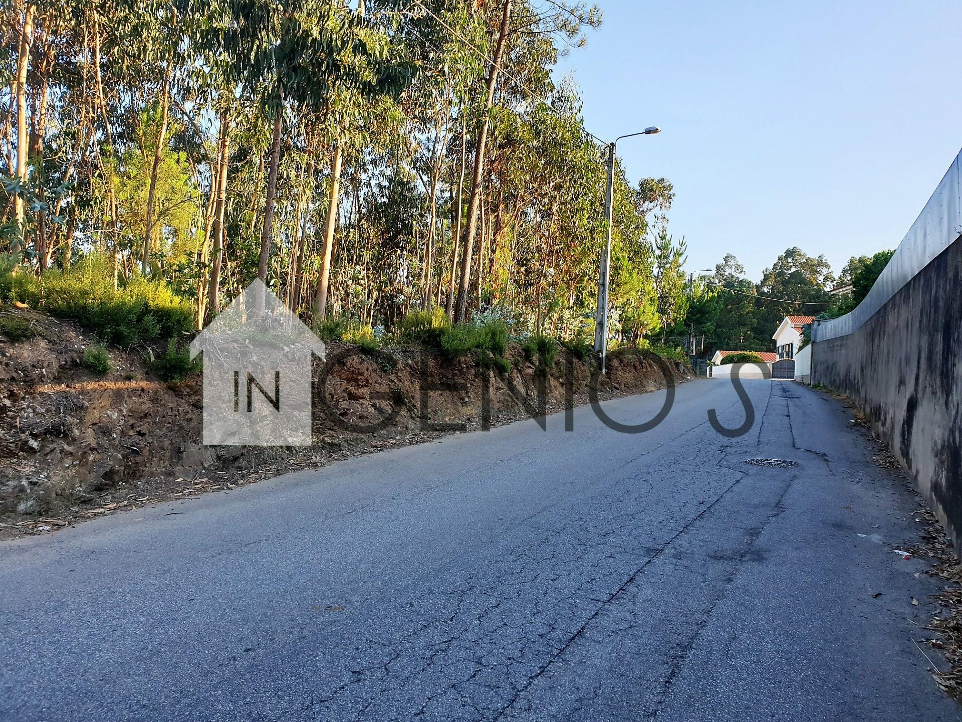 Terreno em Gondifelos para construção