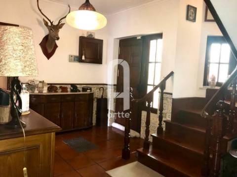 Moradia V5+1 isolada em Carvoeira, Mafra