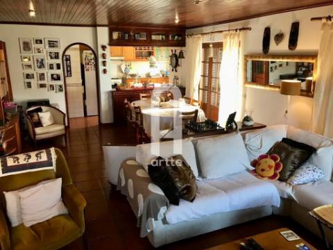 Moradia V5+1 isolada em Carvoeira, Mafra