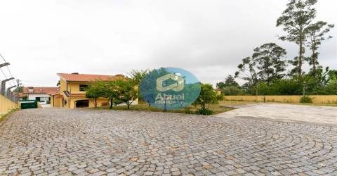 Moradia T5 Venda em Tabuadelo e São Faustino,Guimarães