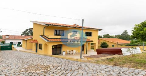 Moradia T5 Venda em Tabuadelo e São Faustino,Guimarães