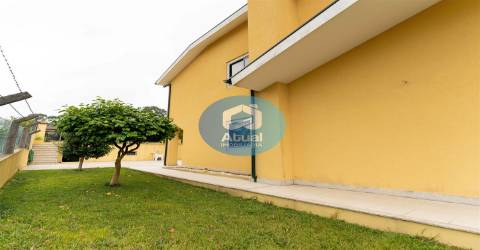 Moradia T5 Venda em Tabuadelo e São Faustino,Guimarães