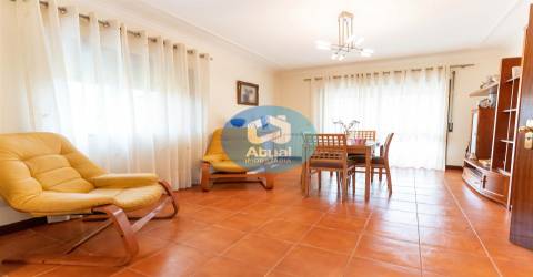 Moradia T5 Venda em Tabuadelo e São Faustino,Guimarães