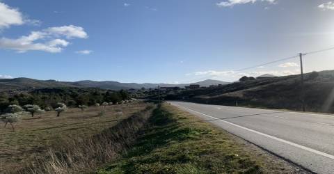 Terreno rústico com viabilidade de construção