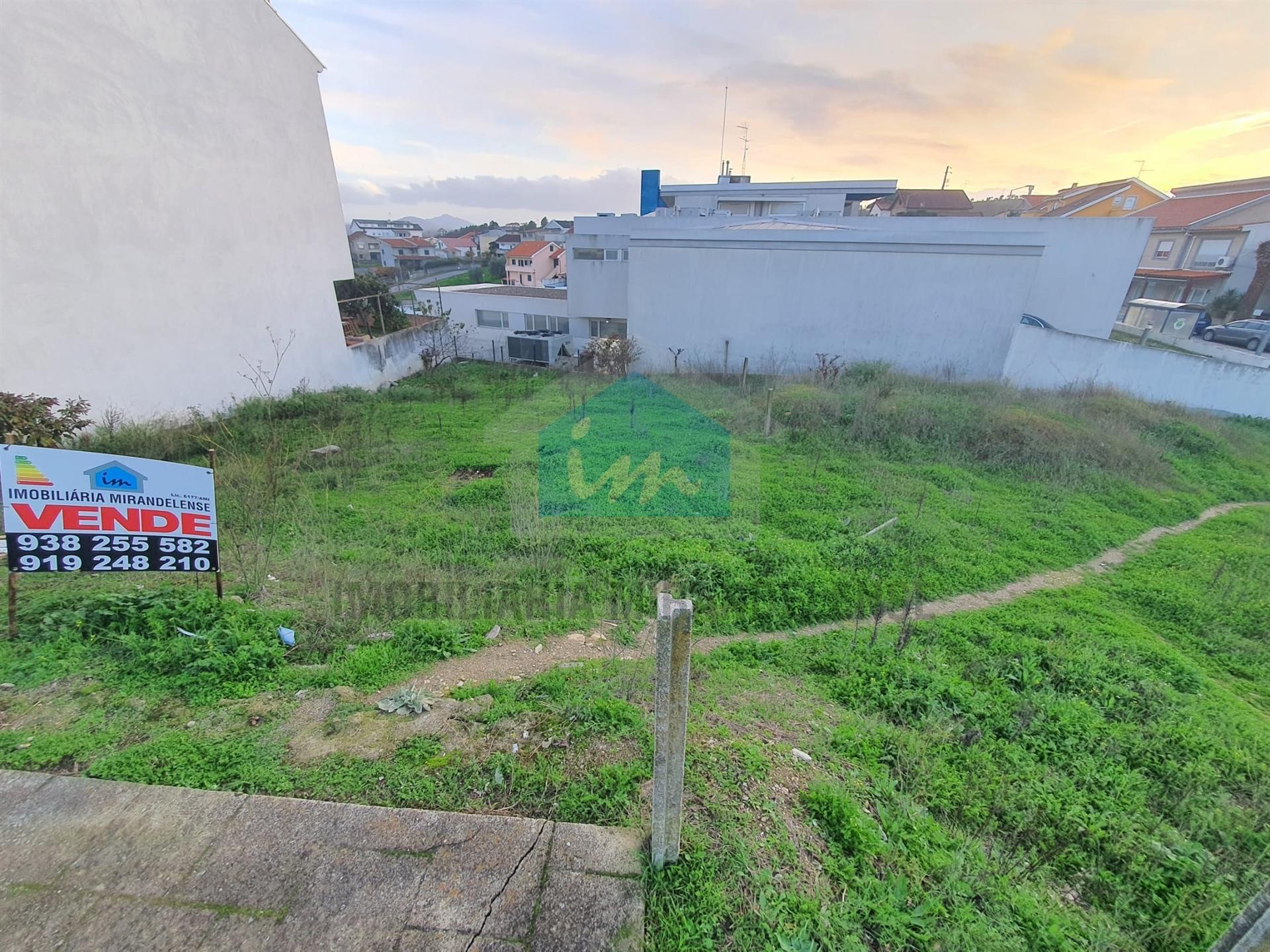 Lote de Terreno para Venda em Mirandela