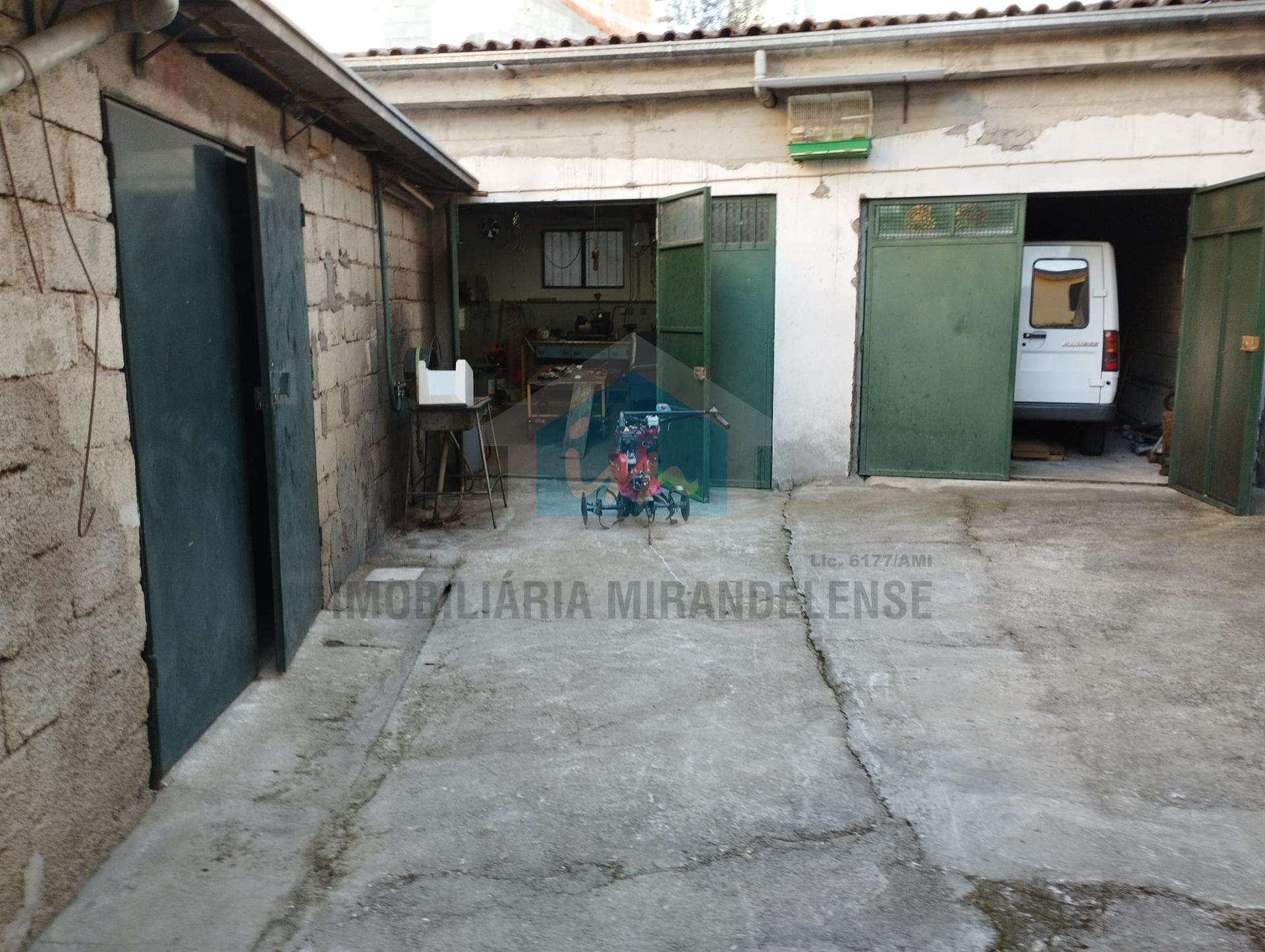 Lote de Terreno para Venda em Mirandela