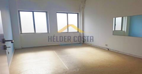 Loja  Arrendamento em Caldas de Vizela (São Miguel e São João),Vizela