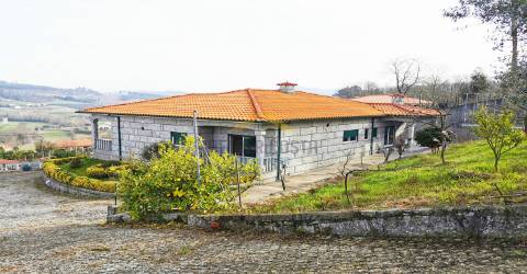 Moradia T3+1 Venda em Vila Fria e Vizela (São Jorge),Felgueiras